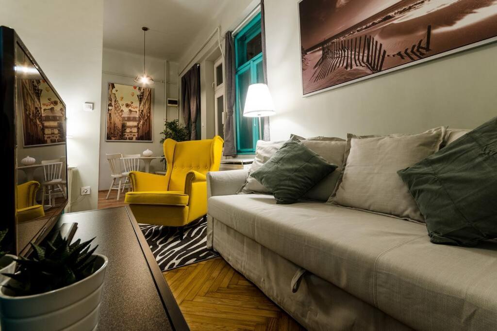 Cosy Apartment In Party District K30 Budapest Eksteriør billede